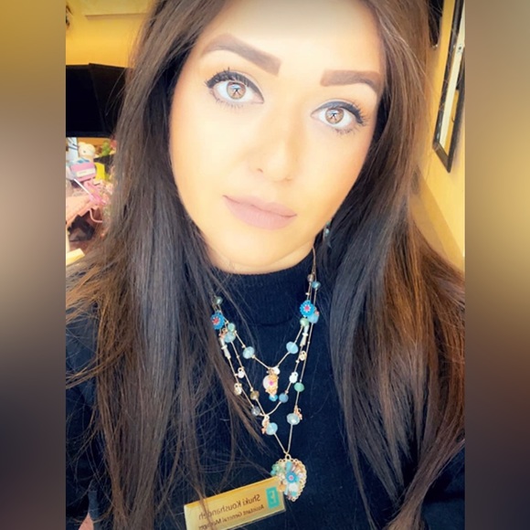 NWT Betsey Johnson Woven Mixed Multi-Colored Bead Flower Heart Illusion Necklace - Picture 3 of 4